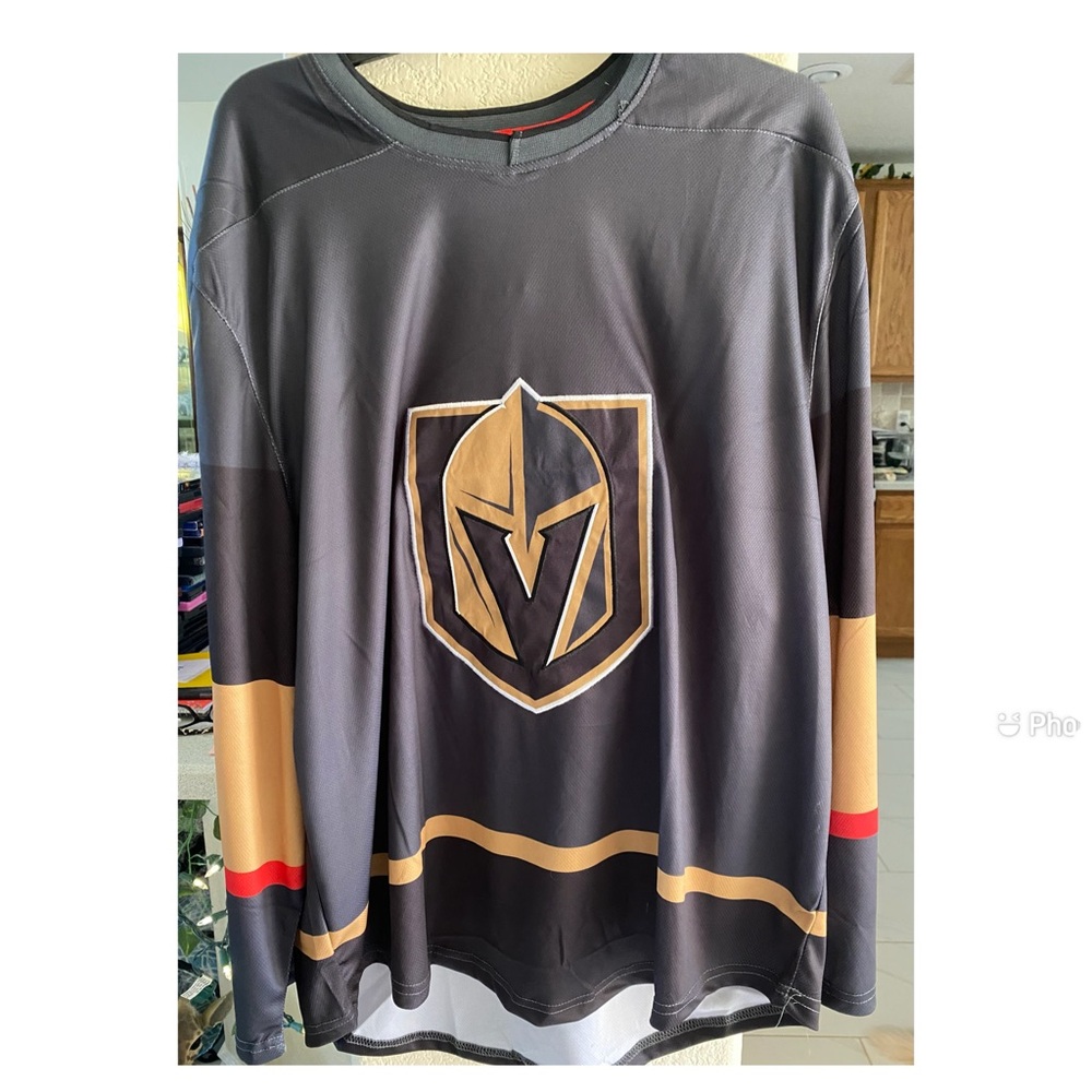 Vegas Golden Knights Hockey Jersey , Brand New Size Large